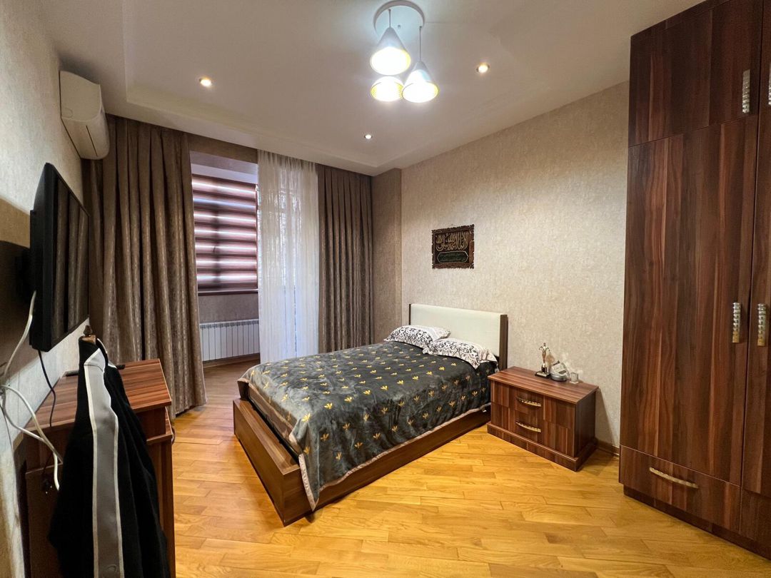 Satılır 4 otaqlı yeni tikili 165 m² — Mənzil, Bakı (9)