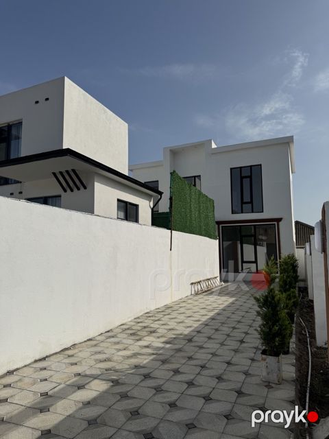 Satılır 4 otaqlı həyət evi/bağ evi 110 m²