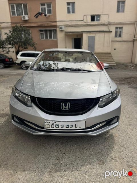 Honda Civic, 1.5 L, 20 kWh, 2014 il, 258 000 km