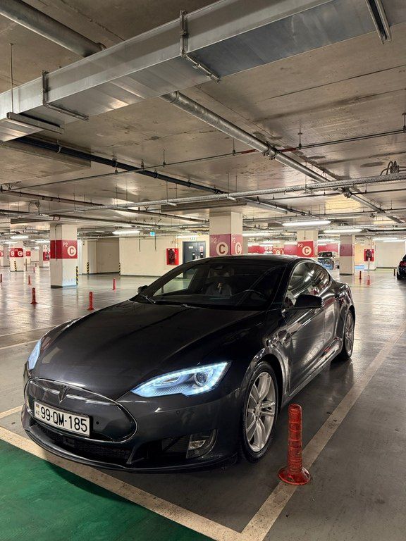 Tesla Model S, 70 kWh, 2015 il, 168 000 km — Avtomobillər, Bakı
