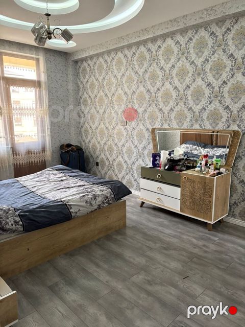 İcarəyə verilir 2 otaqlı yeni tikili 71 m²