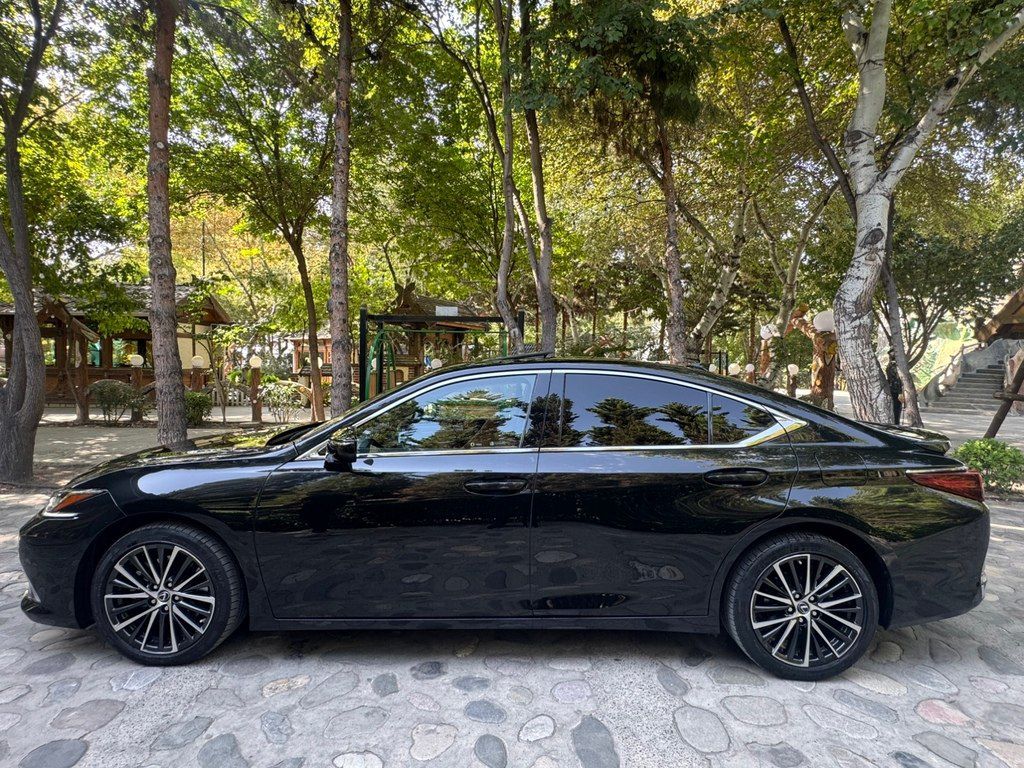 Lexus ES 300h, 2.5 L, 1.3 kWh, 2023 il, 77 000 km — Avtomobillər, Bakı (3)