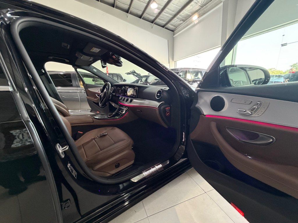 Mercedes E 300, 2.0 L, 2021 il, 59 000 km — Avtomobillər, Bakı (10)