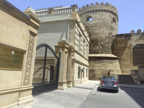İcarəyə verilir 1 otaqlı köhnə tikili 8 m² — Bakı