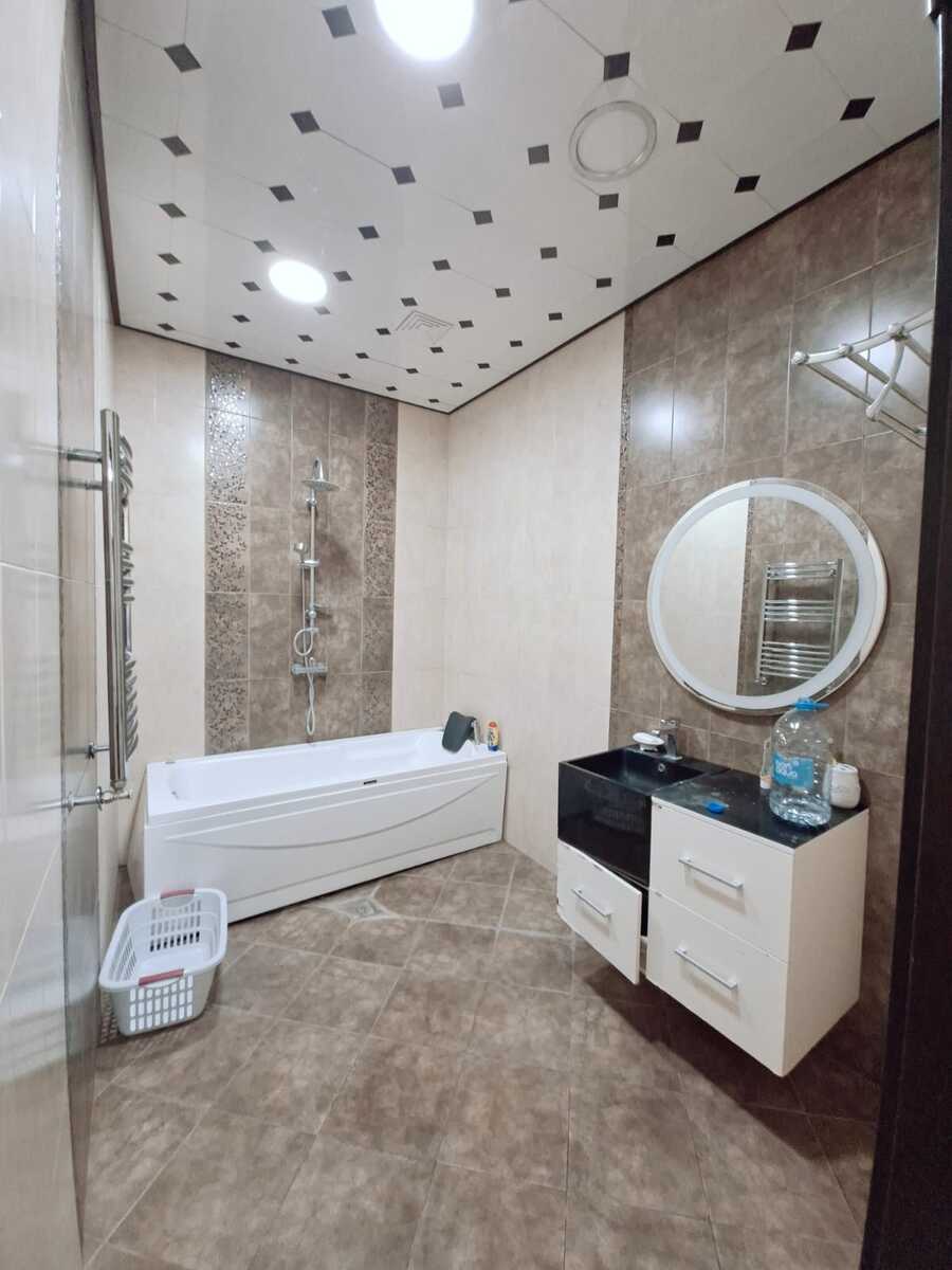 İcarəyə verilir 3 otaqlı yeni tikili 135 m² — Mənzil, Bakı (11)