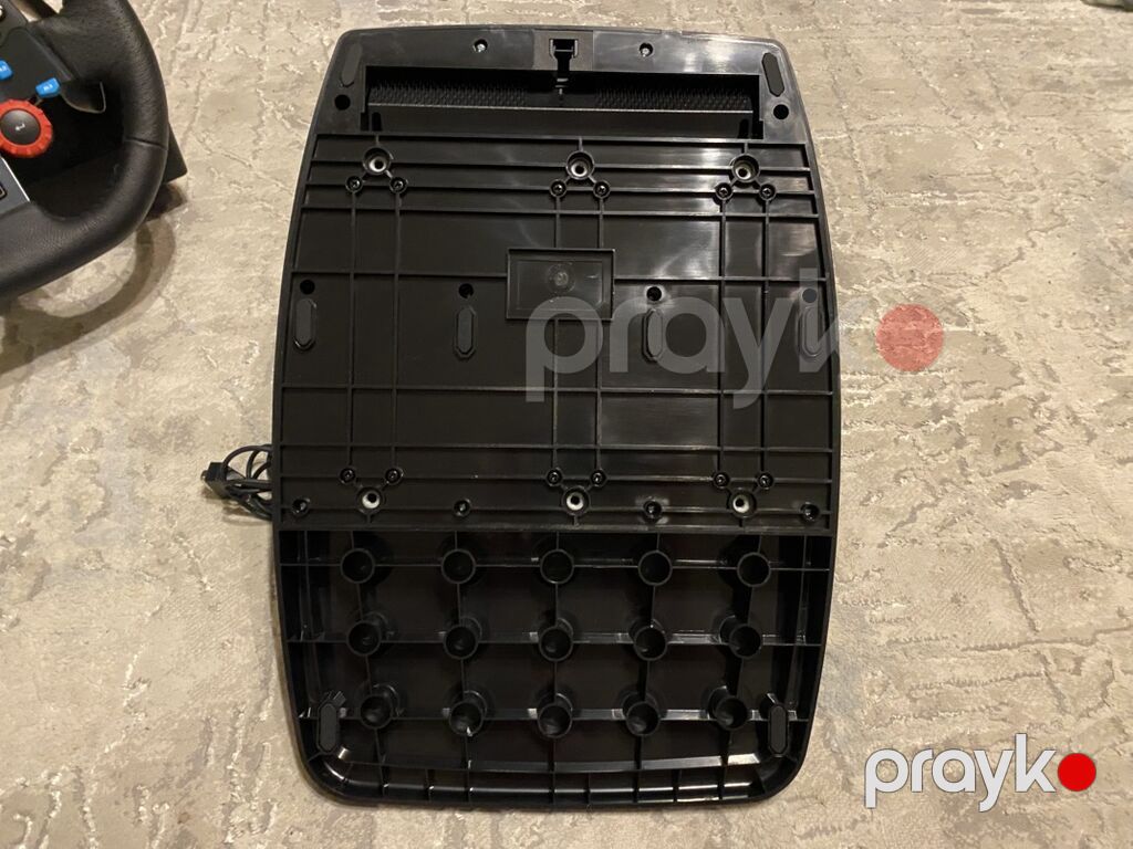 Logıtech G29 — demək olar ki, yeni və ideal vəziyyətdə — Oyun konsolları, Bakı (10)