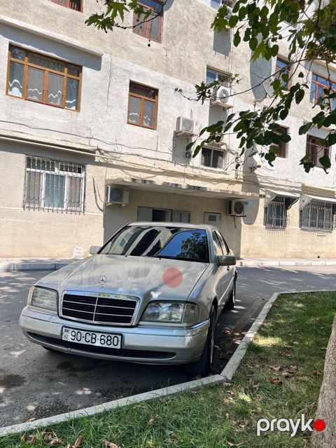 Mercedes-Benz C-Class: 2.2 l Sedan — Bakı