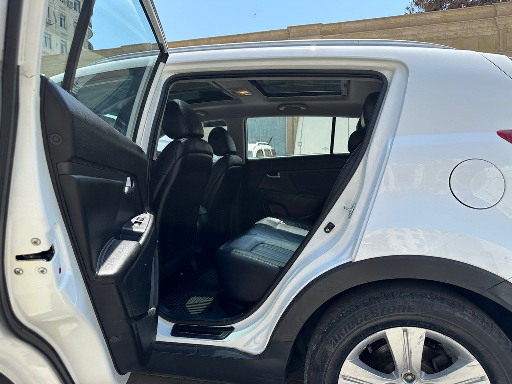 Kia Sportage, 2.0 L, 2011 il, 220 000 km — Avtomobillər, Bakı (10)