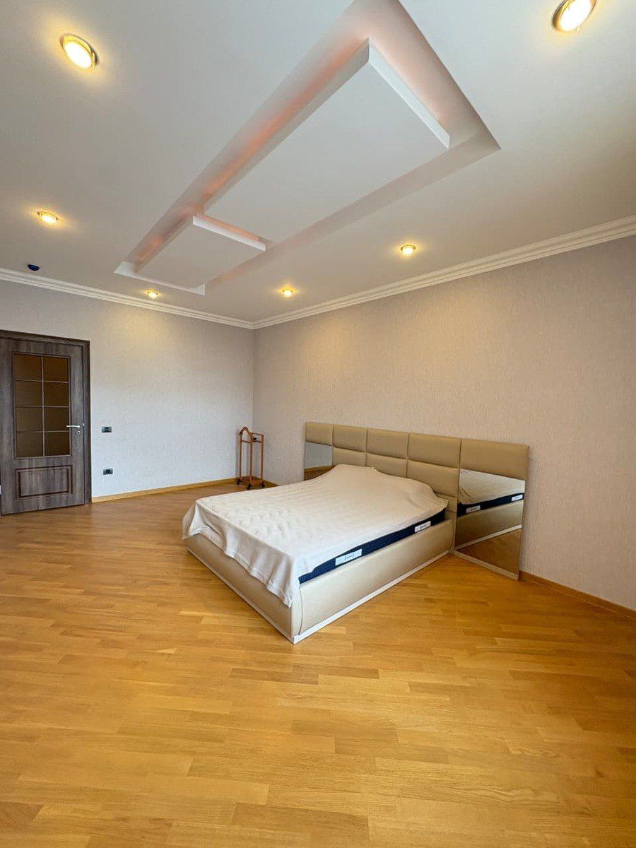Satılır 4 otaqlı yeni tikili 236 m² — Mənzil, Bakı (8)