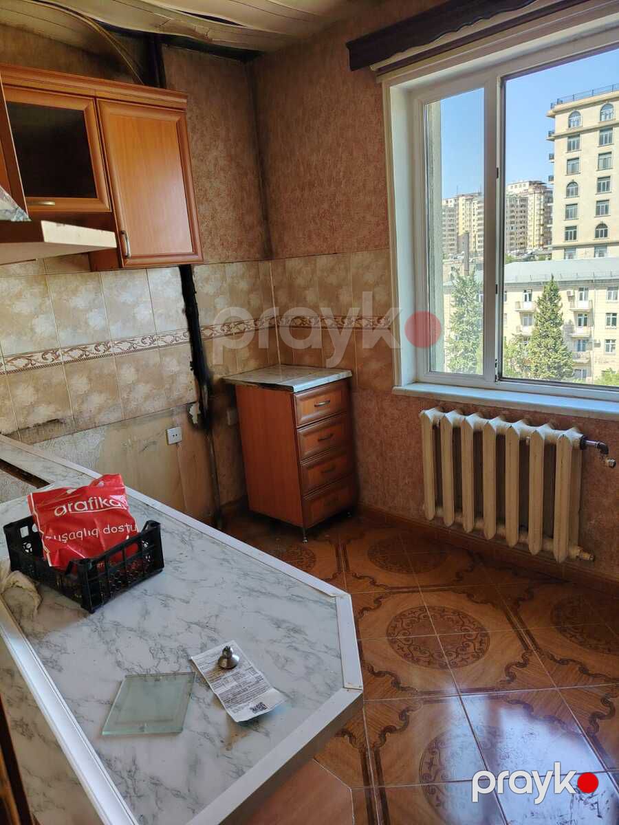 Satılır 2 otaqlı köhnə tikili 65 m² — Mənzil, Bakı (6)