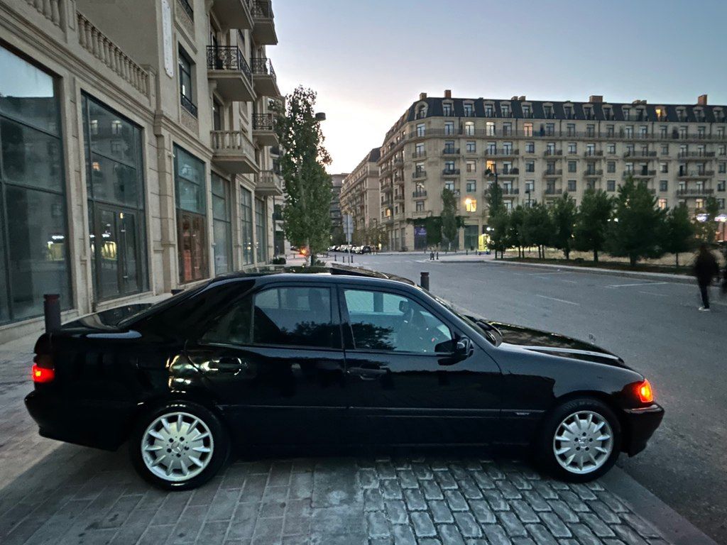 Mercedes C 200, 2.0 L, 1999 il, 284 000 km — Avtomobillər, Bakı (8)