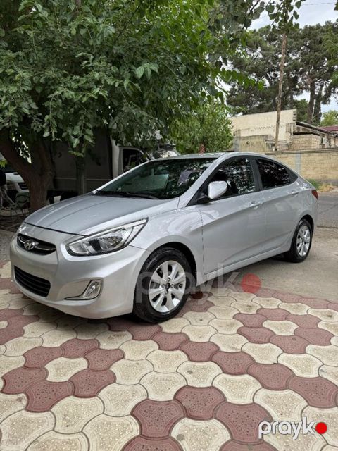 Hyundai Accent, 1.4 L, 2015 il, 187 000 km