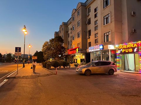 Satılır 2 otaqlı köhnə tikili 50 m² — Bakı