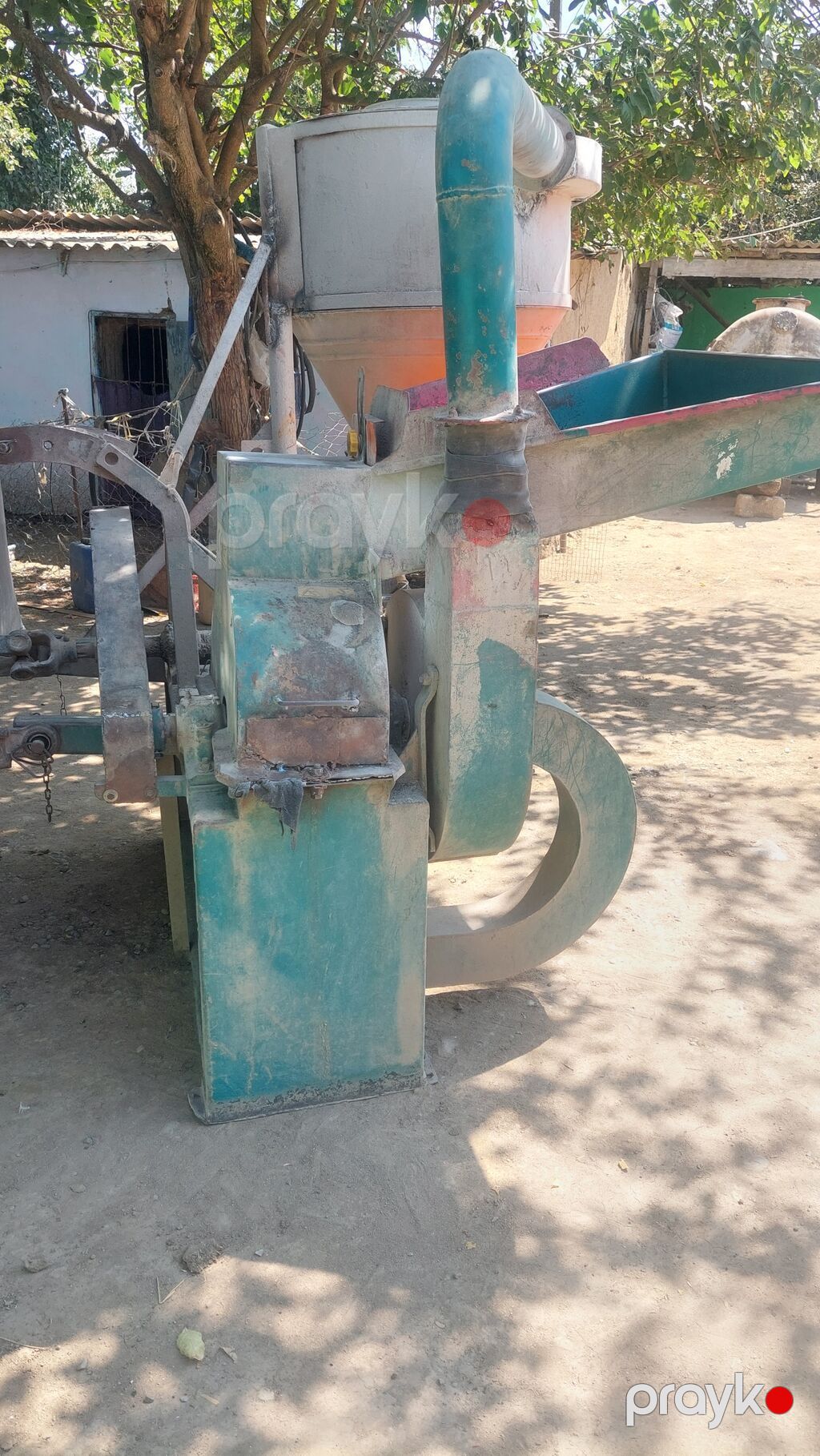 Abollo traktor qoşqulu dən/yonca üyüdücü–qarışdırıcı aparat - Traktor — Kənd təsərrüfatı avadanlığı, Cəlilabad (5)