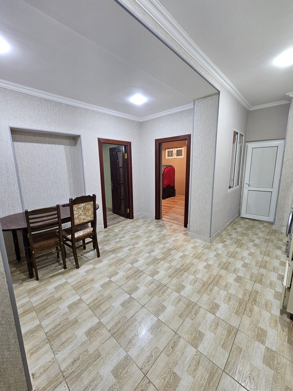 Kirayə üçün 2 otaqlı mənzil - Plan: ayrıca yataq otağı və geniş qonaq — Mənzil, Bakı (5)