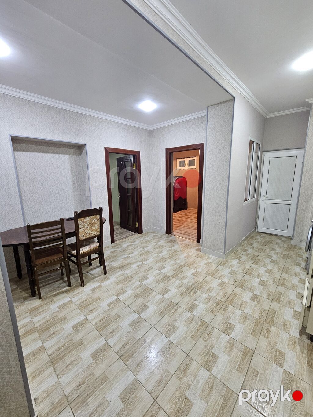 Kirayə üçün 2 otaqlı mənzil - Plan: ayrıca yataq otağı və geniş qonaq — Mənzil, Bakı (5)