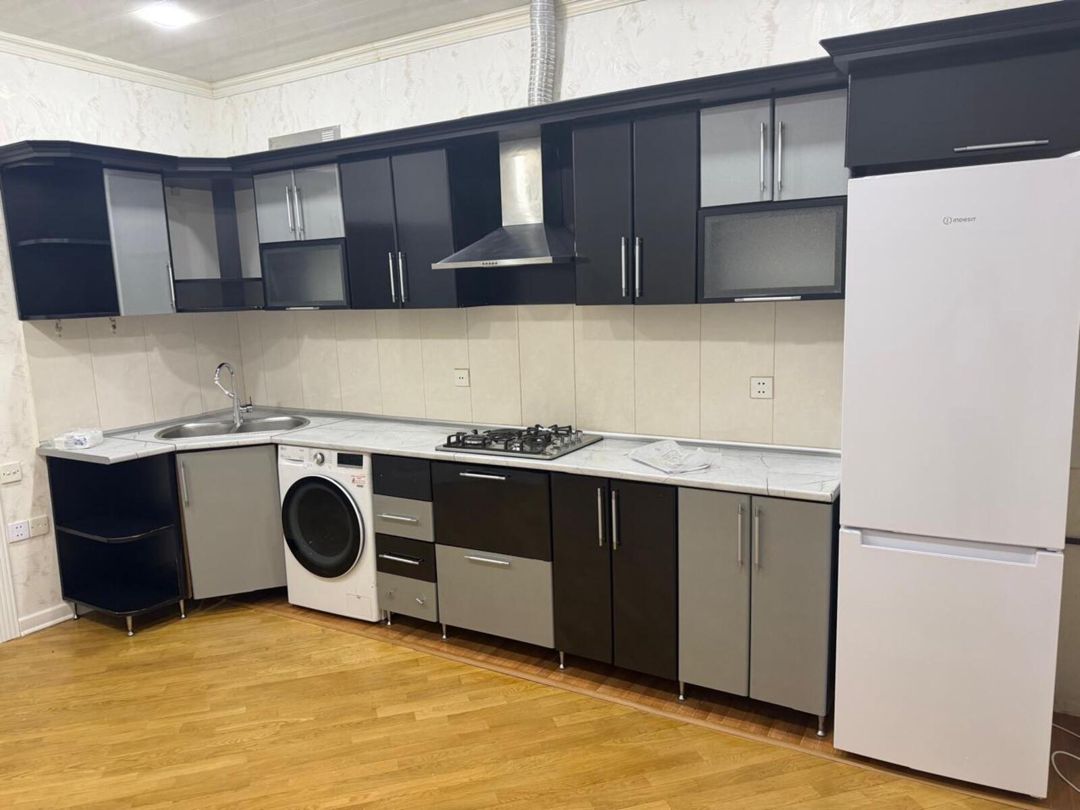 İcarəyə verilir 2 otaqlı yeni tikili 107 m² — Mənzil, Bakı (4)