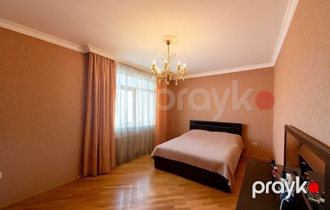 Satılır 3 otaqlı yeni tikili 135 m²