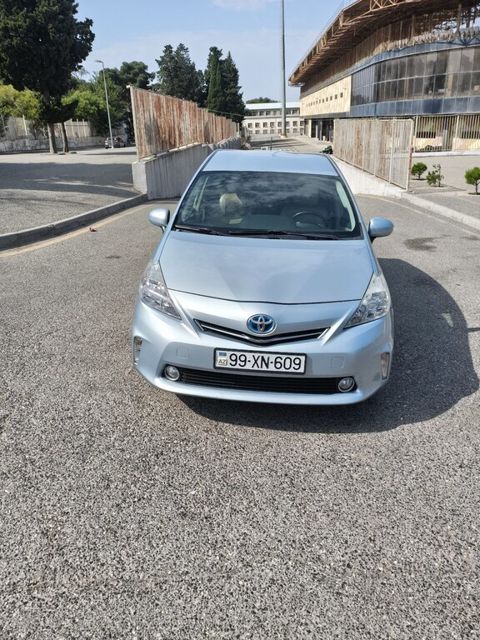 Toyota Prius V, 1.8 L, 1.3 kWh, 2013 il, 305 600 km — Bakı