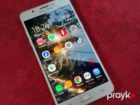 Samsung Galaxy J5 2016, 16 GB, rəng - Qızılı, Zəmanət, Düyməli, İki sim kartlı — Gəncə