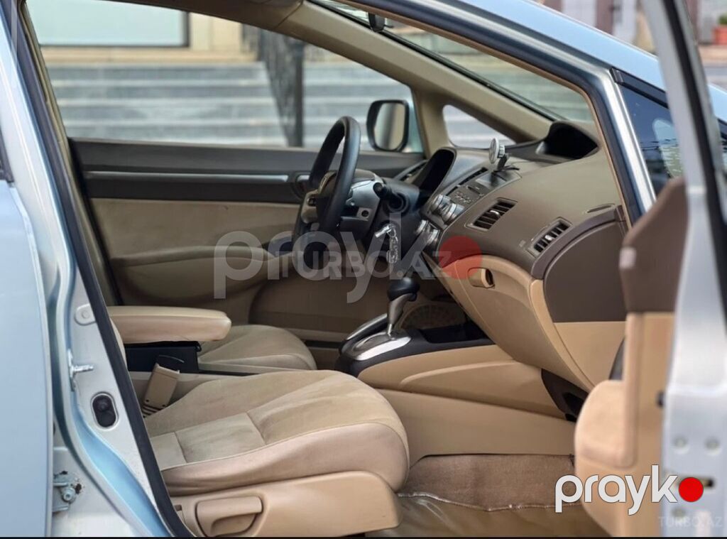 Honda Civic Hybrid sedan - Kuzov: 4 qapılı sedan, açıq mavi rəng — Avtomobillər, Masazır (9)