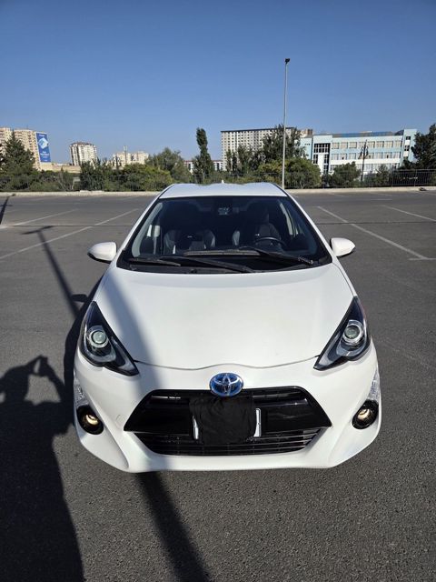 Toyota Aqua, 1.5 L, 0.9 kWh, 2016 il, 87 400 km — Bakı