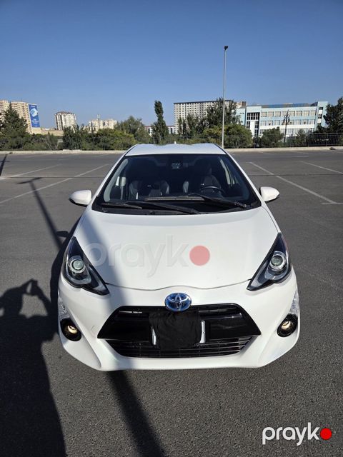 Toyota Aqua, 1.5 L, 0.9 kWh, 2016 il, 87 400 km