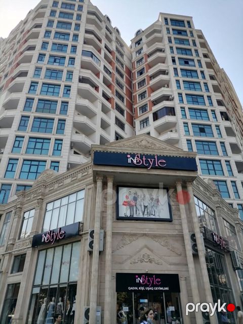 Satılır 3 otaqlı yeni tikili 125 m²