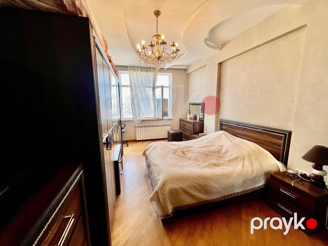 Satılır 4 otaqlı yeni tikili 200 m² — Mənzil, Bakı (10)