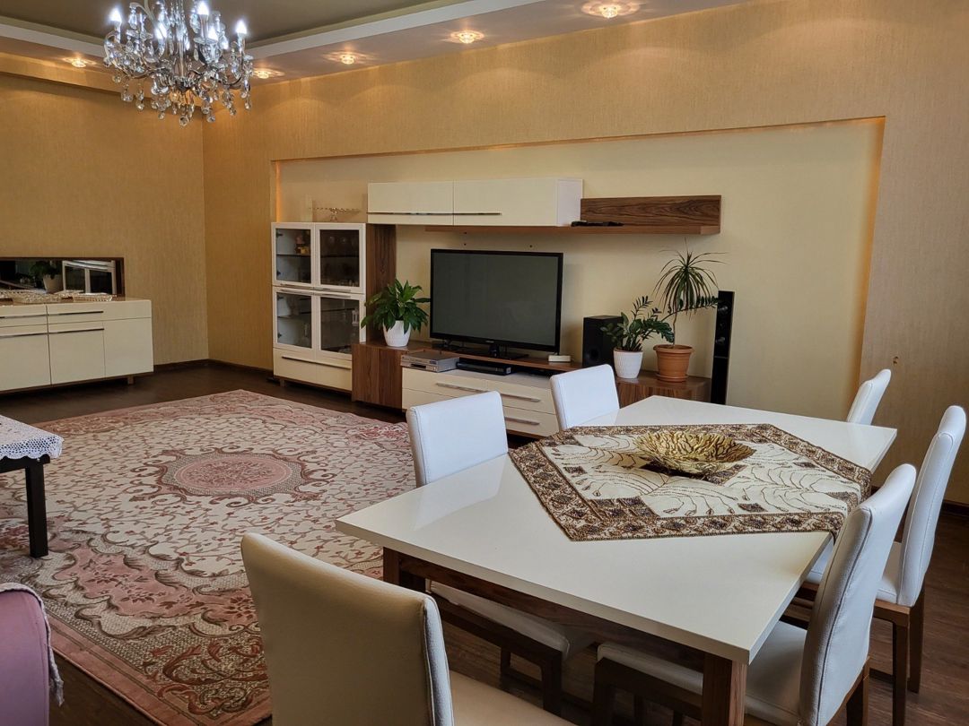 Satılır 4 otaqlı yeni tikili 180 m² — Mənzil, Bakı (2)