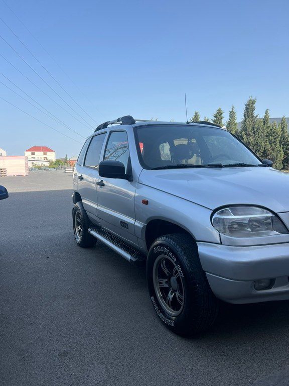 Chevrolet Niva, 1.7 L, 2005 il, 225 000 km — Avtomobillər, Bakı (2)
