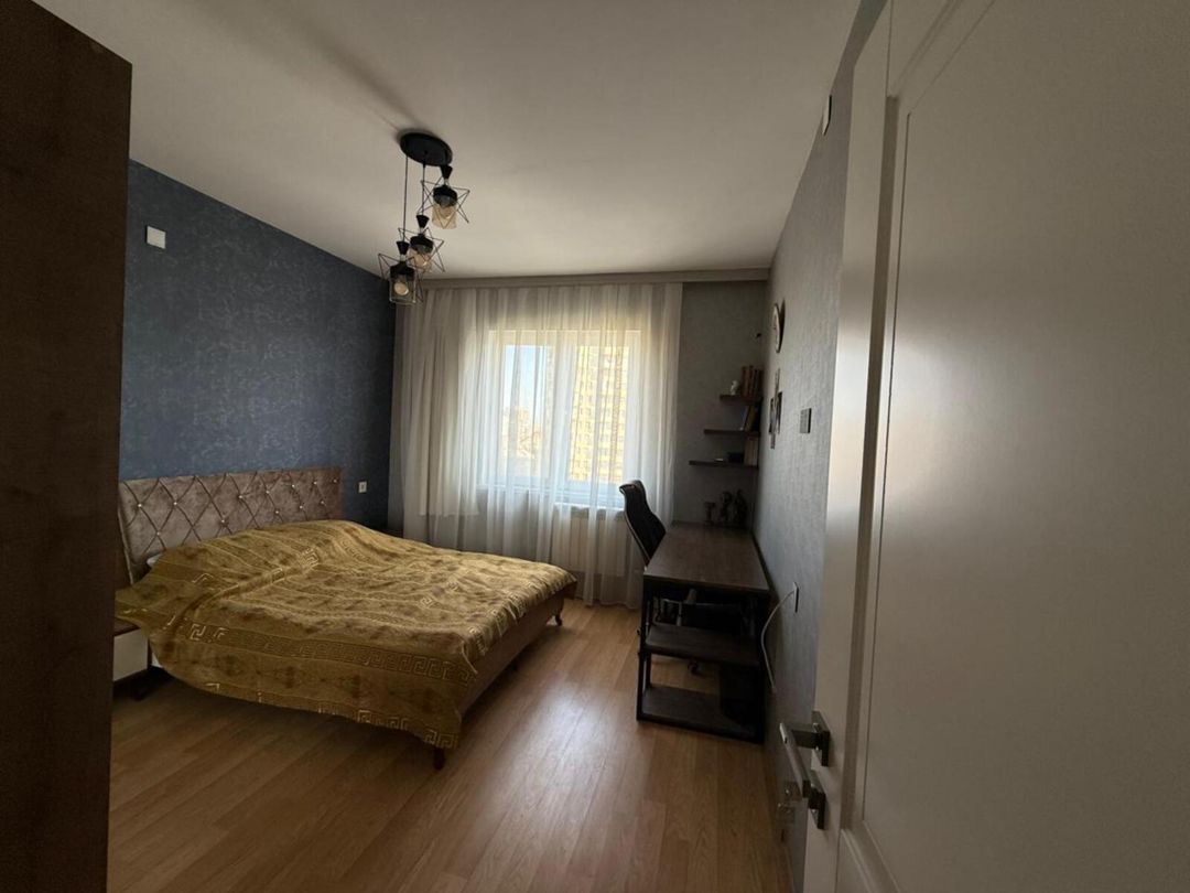 Satılır 4 otaqlı köhnə tikili 100 m² — Mənzil, Bakı (6)
