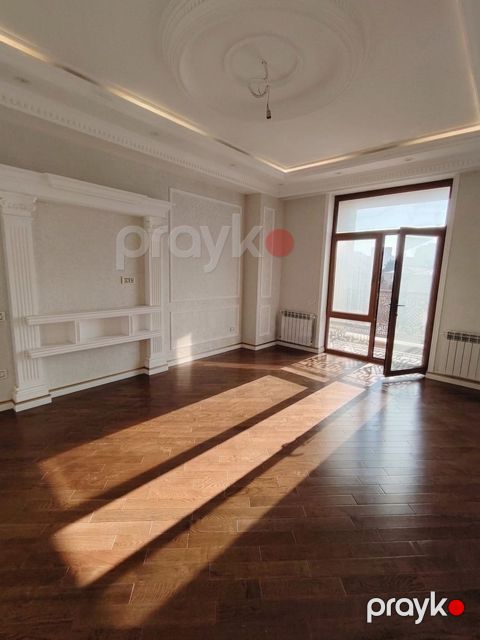 Satılır 3 otaqlı yeni tikili 120 m²