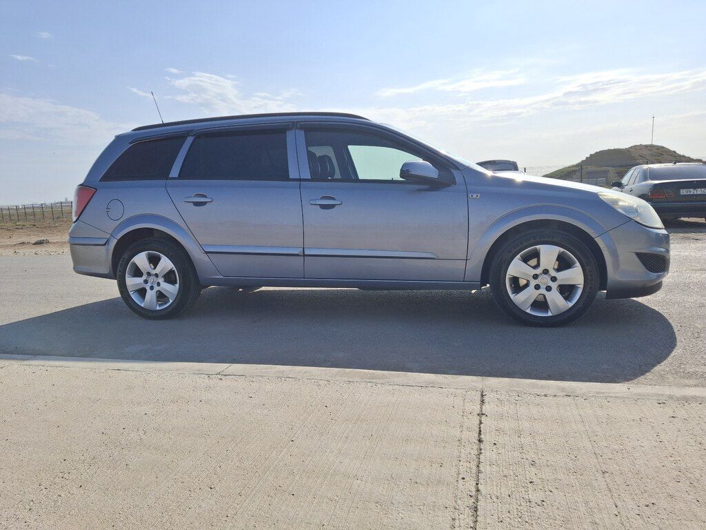 Opel Astra, 1.4 L, 2009 il, 228 620 km — Avtomobillər, Sumqayıt (2)
