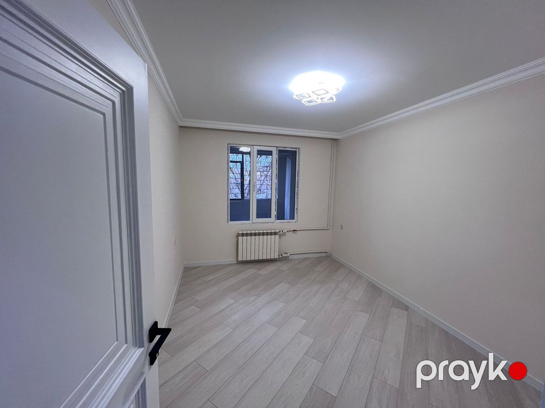 Satılır 4 otaqlı köhnə tikili 110 m² — Mənzil, Bakı (3)
