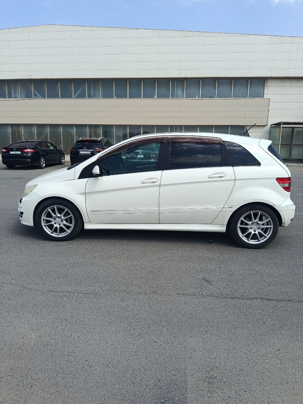Mercedes-Benz B 180: 1.7 l 2010 il Hetçbek — Avtomobillər, Bakı (6)
