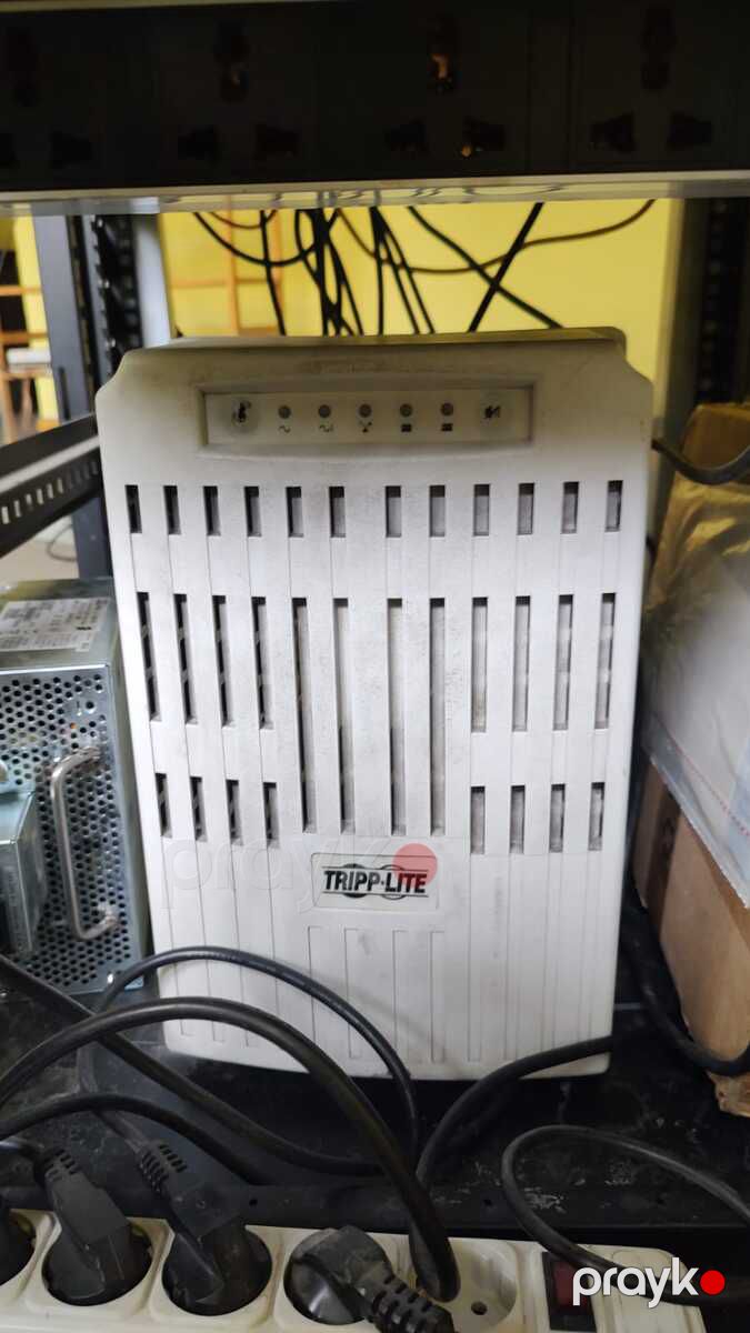 UPS Tripp Lite Smart INT 2200 VS (SMARTINT2200VS) — Periferik cihazlar, Bakı
