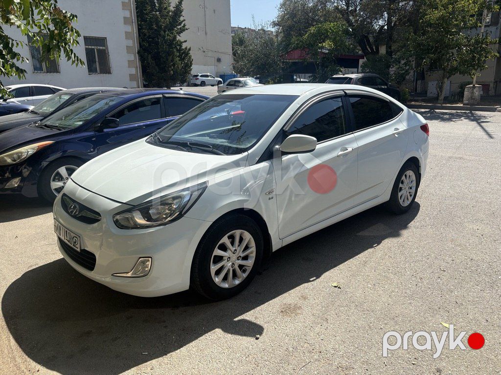 Hyundai Accent, 1.6 L, 2013 il, 64 000 km — Avtomobillər, Bakı (5)