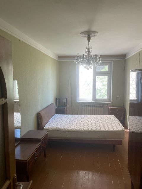 İcarəyə verilir 2 otaqlı köhnə tikili 60 m² — Bakı
