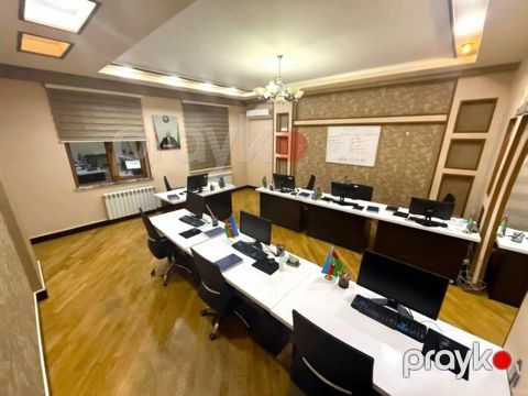 Satılır 3 otaqlı yeni tikili 142 m²