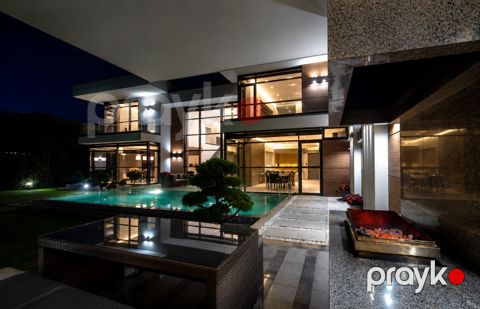 Satılır 10 otaqlı həyət evi/bağ evi 1000 m²