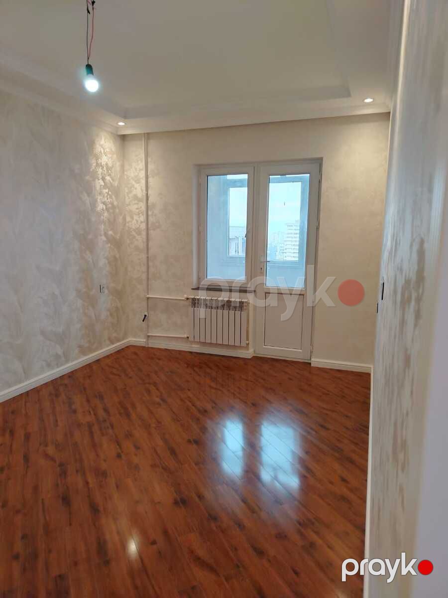 Satılır 2 otaqlı köhnə tikili 60 m² — Mənzil, Bakı (7)