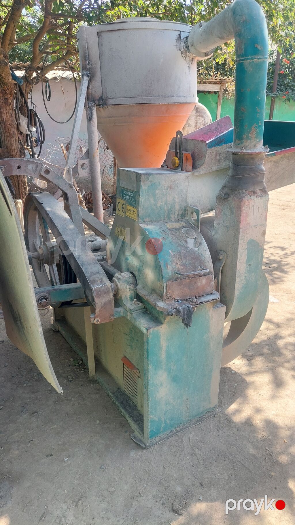 Abollo traktor qoşqulu dən/yonca üyüdücü–qarışdırıcı aparat - Traktor — Kənd təsərrüfatı avadanlığı, Cəlilabad (6)