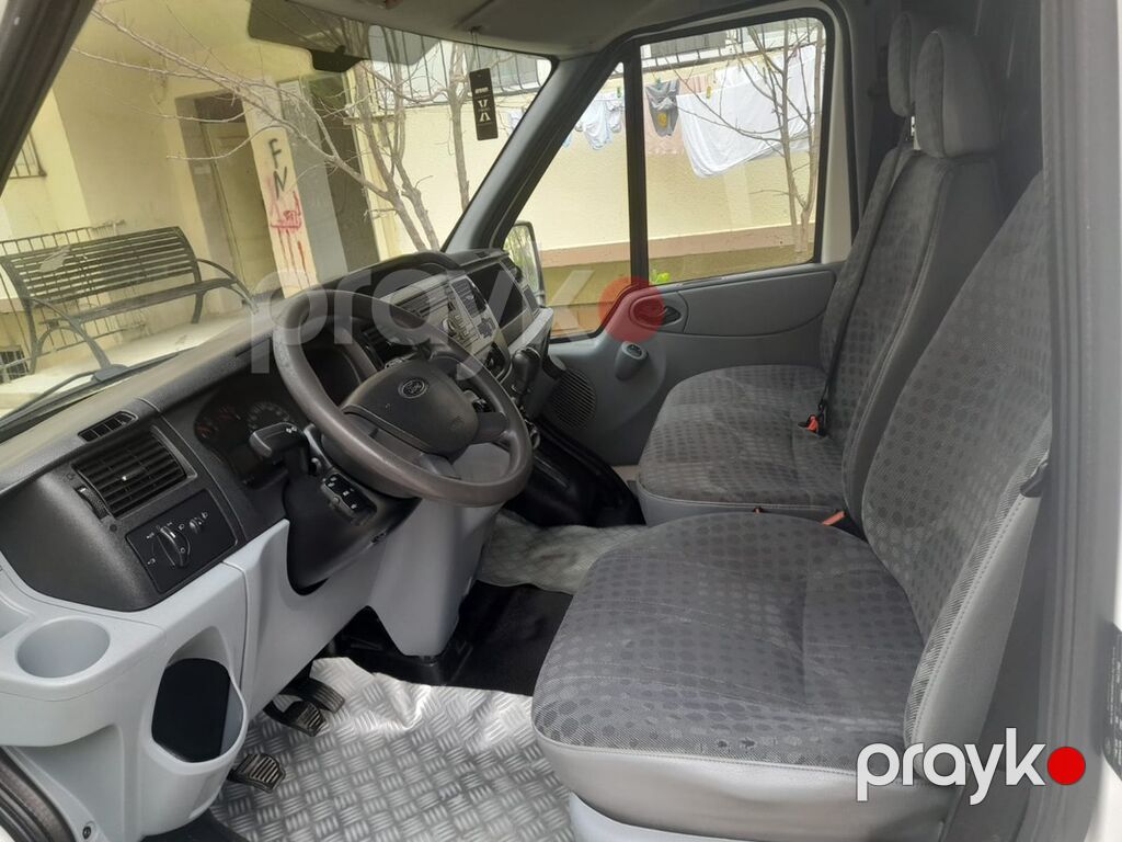 Ford Transit yük furgonu - Korpus: qısa baza, ağ rəng, sürgülü yan — Yük maşınları, Bakı (9)