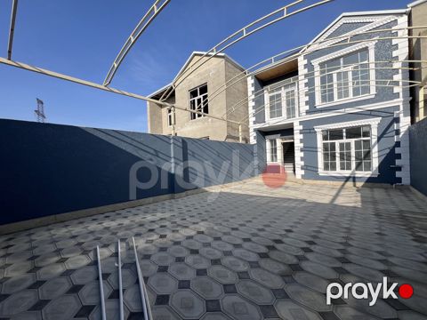 Satılır 4 otaqlı həyət evi/bağ evi 140 m² — Bakı