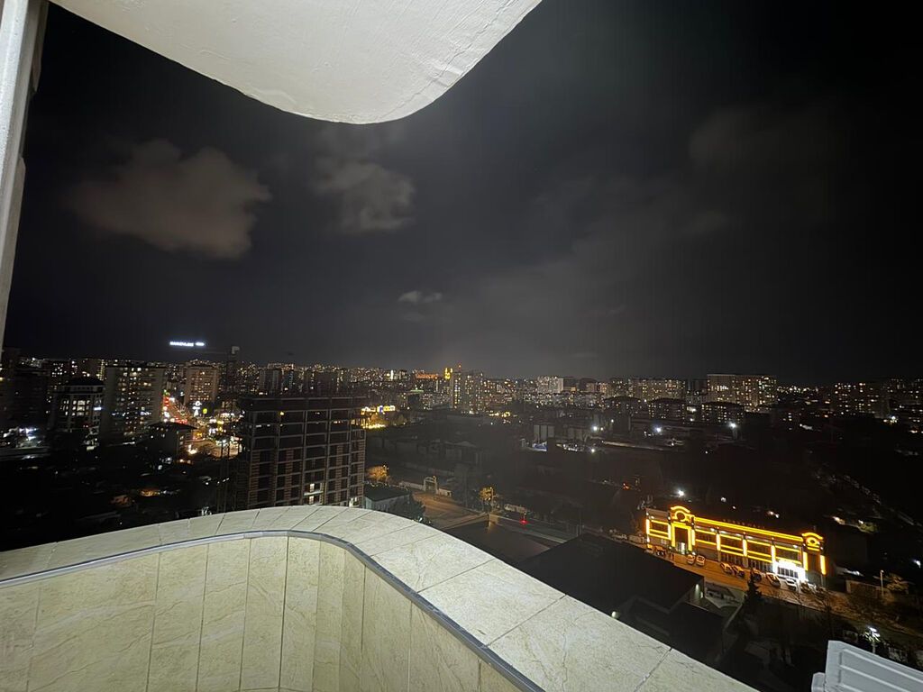 8-ci mikrorayon, 4 otaqlı, Yeni tikili, m. Azadlıq Prospekti, 156 kv. m — Mənzil, Bakı (9)