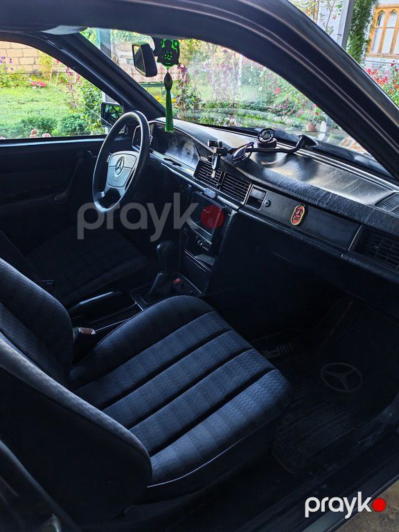 Mercedes 190, 2.0 L, 1991 il, 385 000 km — Avtomobillər, Qəbələ (11)