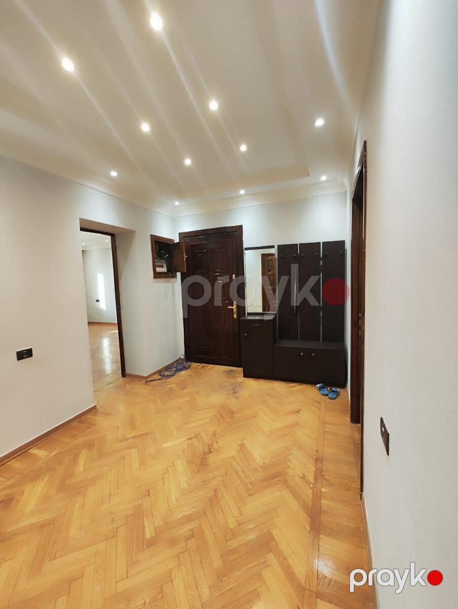 Satılır 3 otaqlı köhnə tikili 100 m² — Mənzil, Bakı (2)
