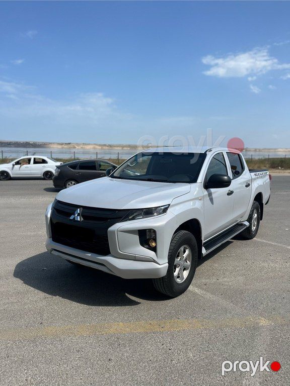 Mitsubishi L200, 2.4 L, 2021 il, 253 465 km — Avtomobillər, Bakı (4)