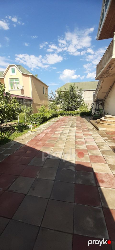 Satılır 5 otaqlı həyət evi/bağ evi 180 m²